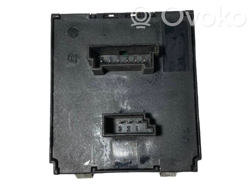 Avārijas lukturu slēdzis