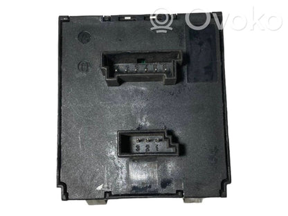 Avārijas lukturu slēdzis