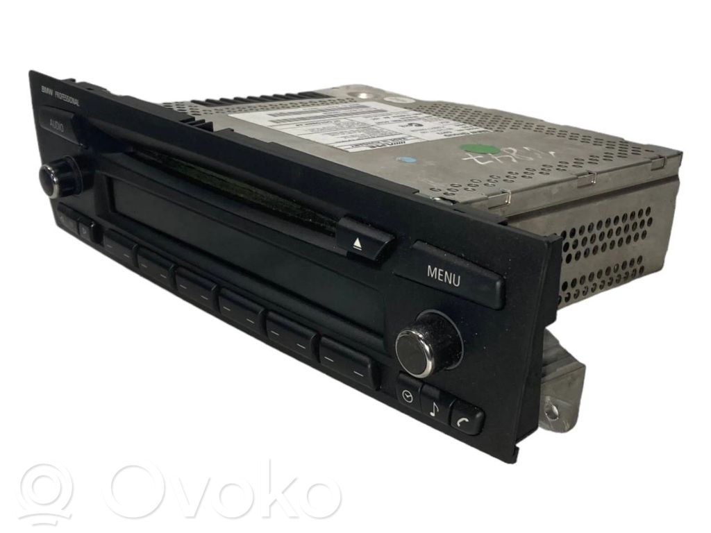 Radio / CD/DVD atskaņotājs / navigācija