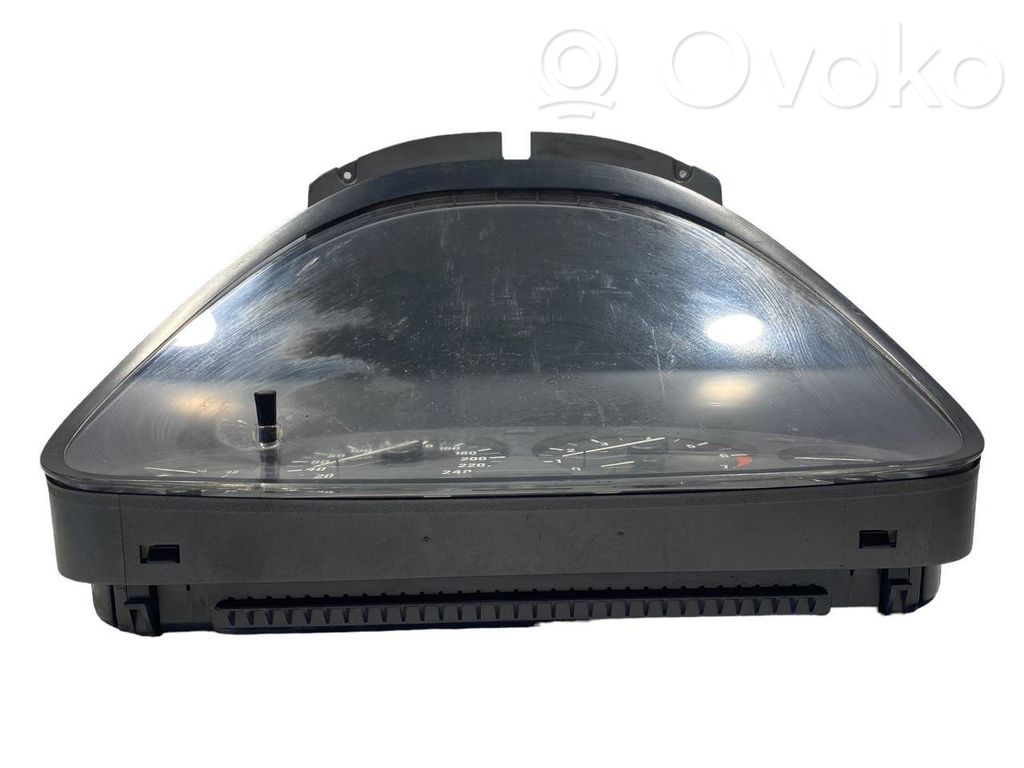 Speedometer (in the instrument panel)