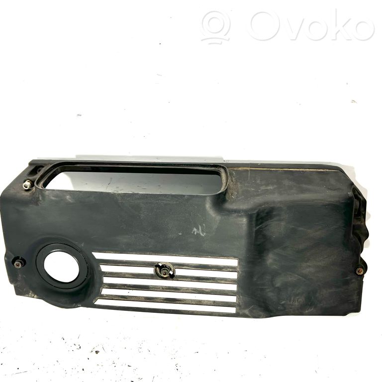 Engine cover (decorative trim)