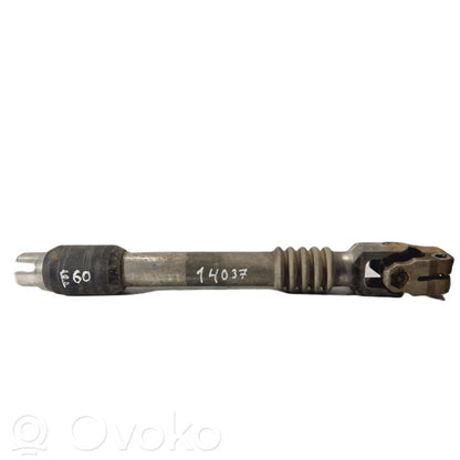 Stūresrata ass krustsavienojums