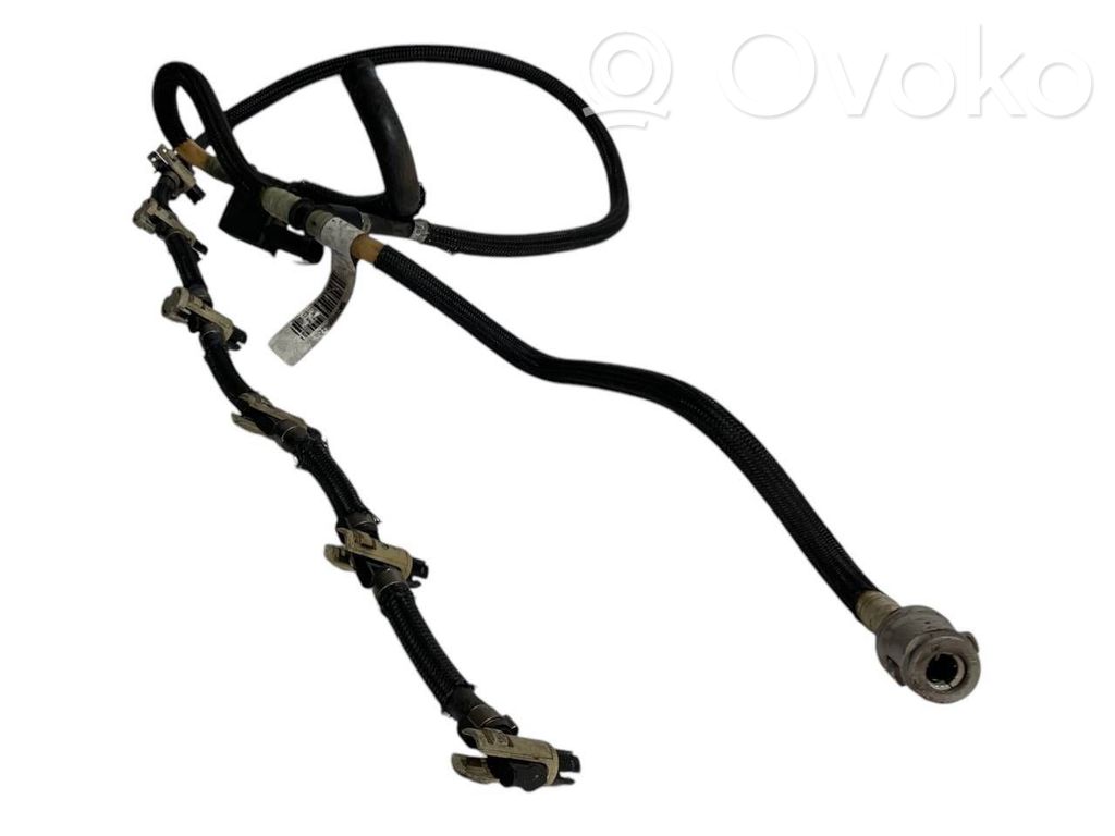 Degvielas atplūdes caurule