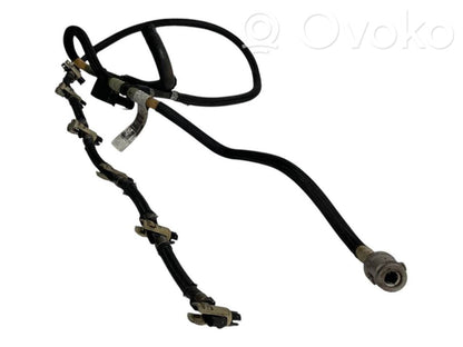 Degvielas atplūdes caurule