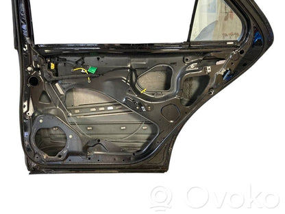 Aizmugurējās durvis