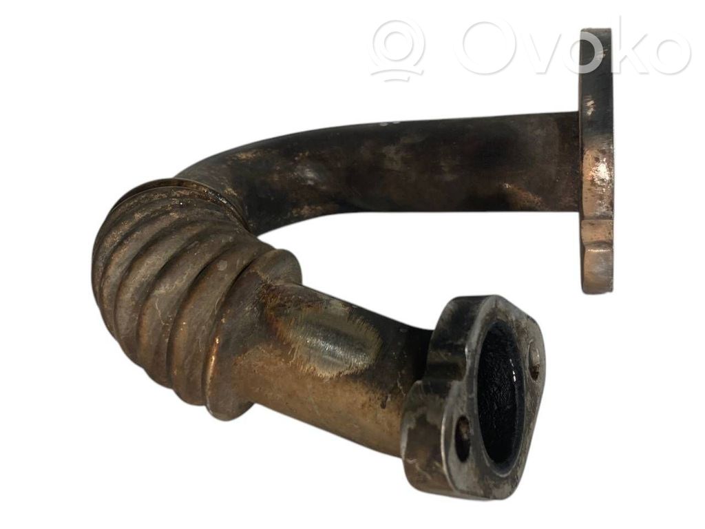 Caurulīte (-es) / šļūtene (-es)