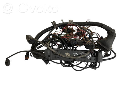 Dzinēja vadu instalācija