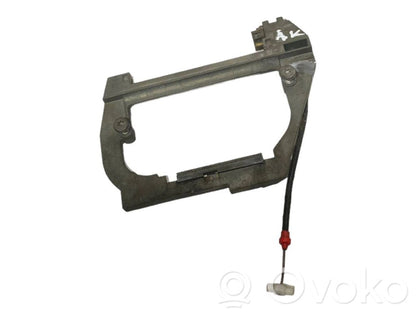 Aizmugurē turētājs / kronšteins ārējam atvēršanas rokturim