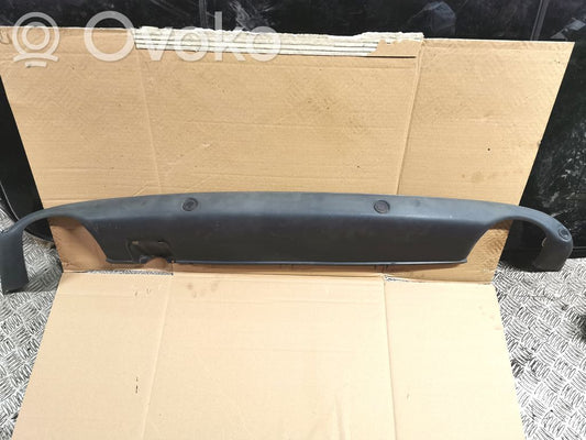 Apakšējā bampera daļa