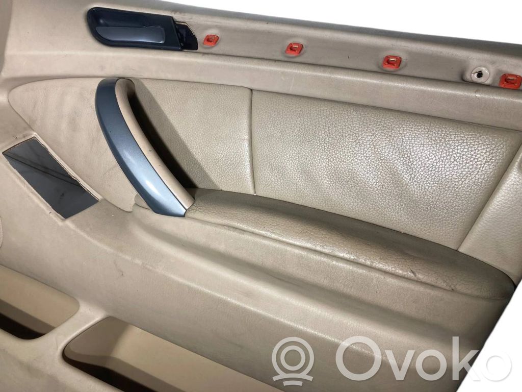 Отделка передней двери