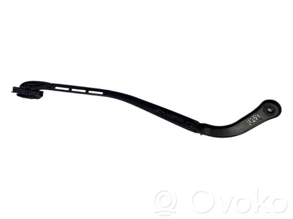 Windshield wiper arm