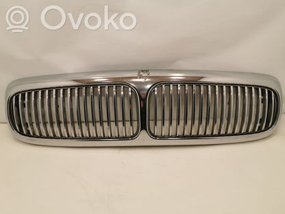 Priekšējais režģis