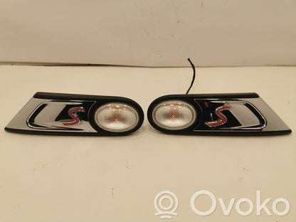 Spārna pagrieziena lukturis