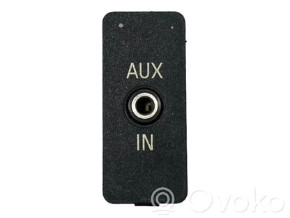 AUX savienotājs