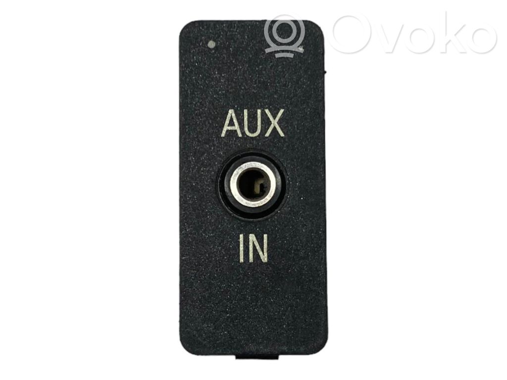 AUX-разъем