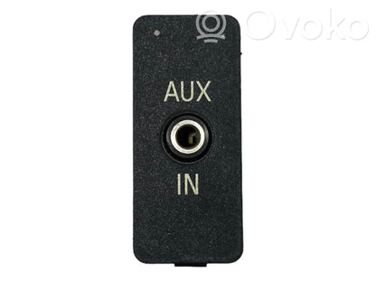 AUX-разъем