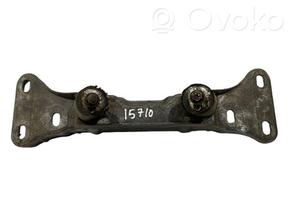 Transmission mounting bracket