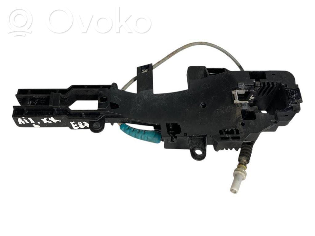 Aizmugurē turētājs / kronšteins ārējam atvēršanas rokturim