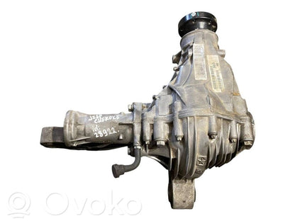 Priekšējais reduktors