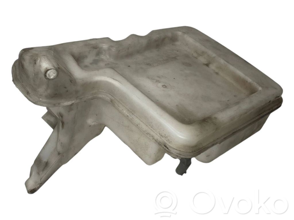 Window fluid tank