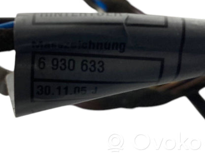 Aizmugurējo durvju vadu instalācija