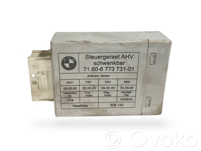 Piekabes āķa vadības bloks