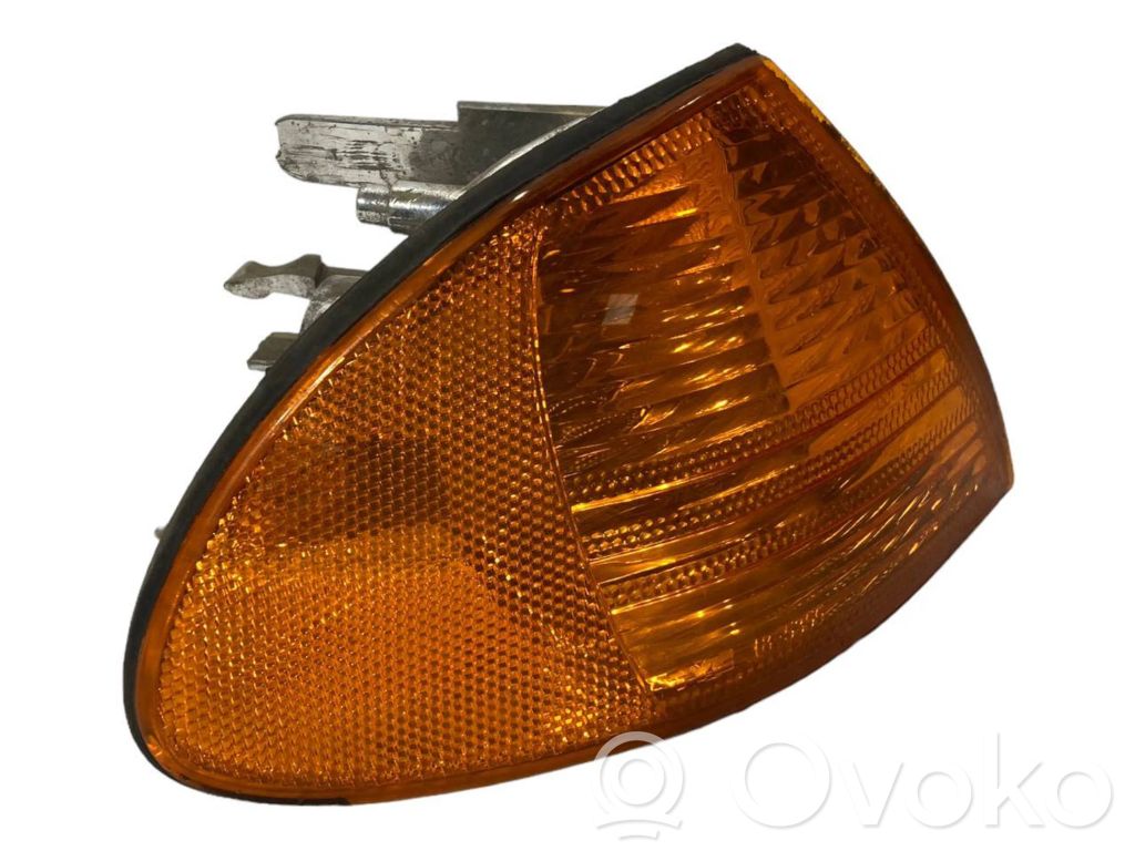 Priekšējais pagrieziena lukturis