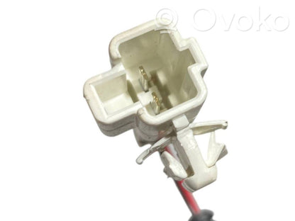 Aizmugures durvju atvēršanas slēdzis