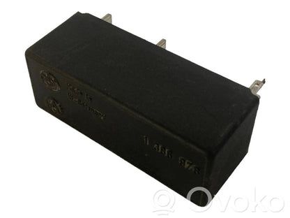 Window wiper relay