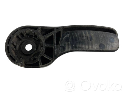 Ручка открывания капота двигателя