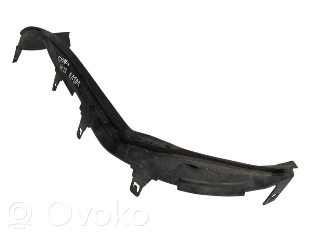 Priekšējā luktura dekoratīvā apdare