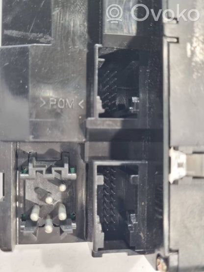 Power window switch
