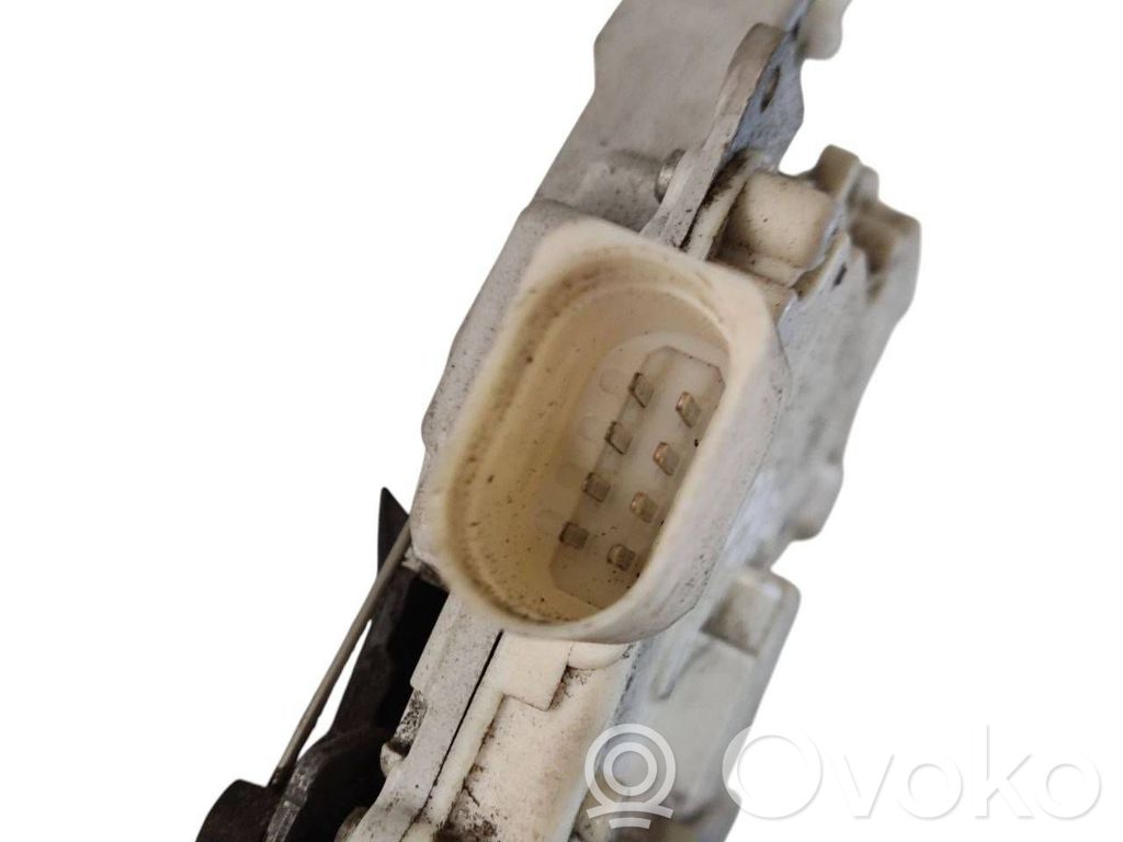 Aizmugurē slēdzene