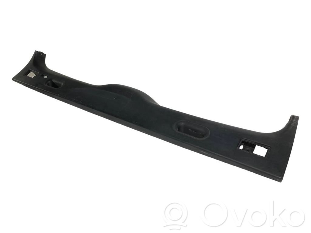 Galvenais apdares panelis