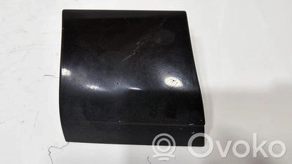 Spārna dekoratīvā apdare (moldings)