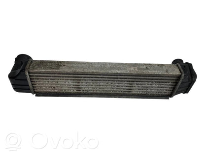 Starpdzesētāja radiators