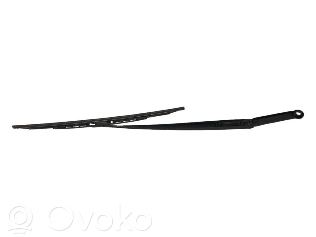 Windshield wiper arm