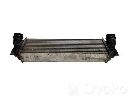 Starpdzesētāja radiators