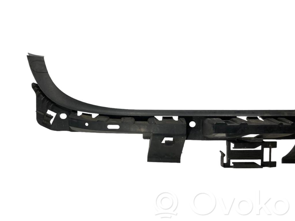 Rear bumper mounting bracket