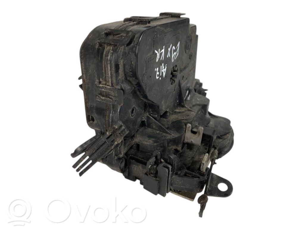 Aizmugurē slēdzene