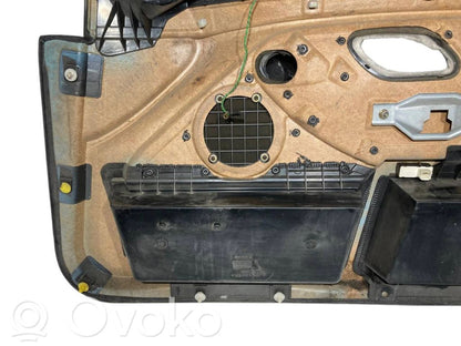 Priekšējo durvju apdare