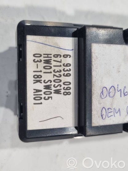 Power window switch