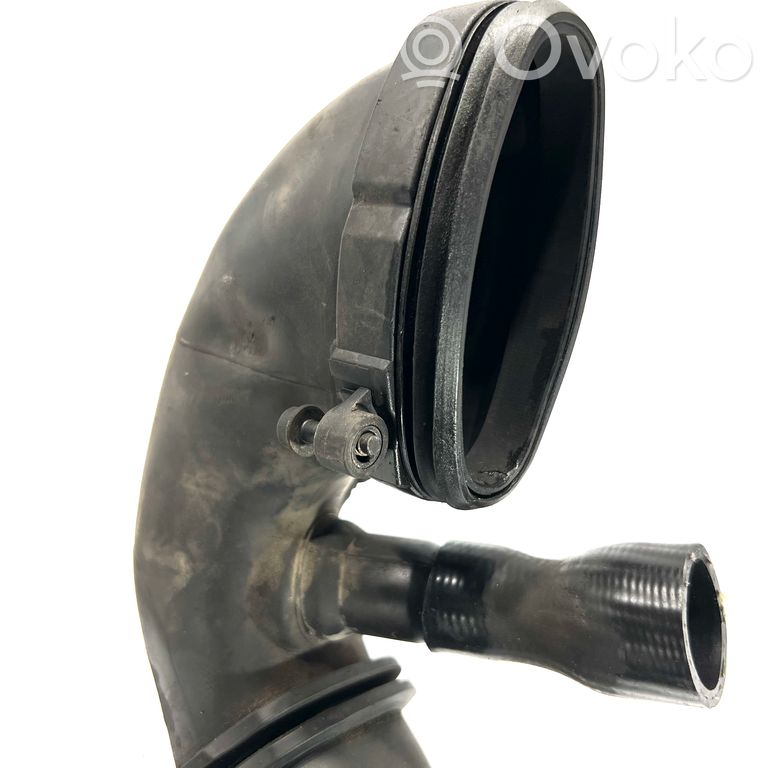 Gaisa caurule uz turbīnu