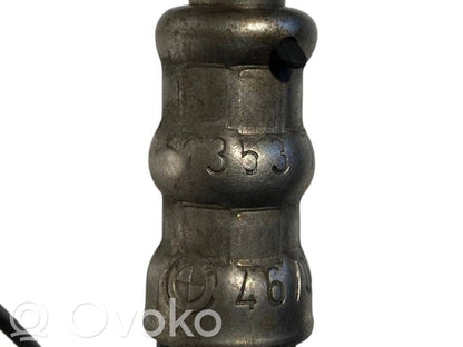 Degvielas caurulīte (-es)