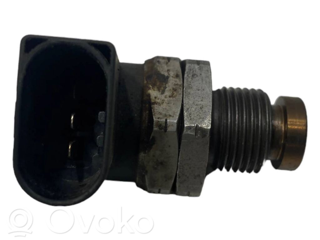 Манометр давления топлива