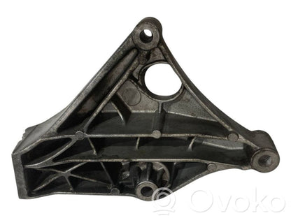 Engine mounting bracket