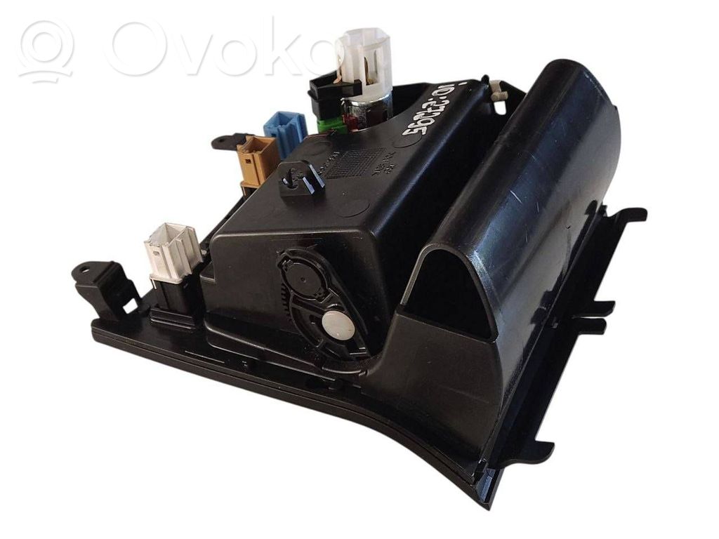 Pelnutrauks (priekšā)