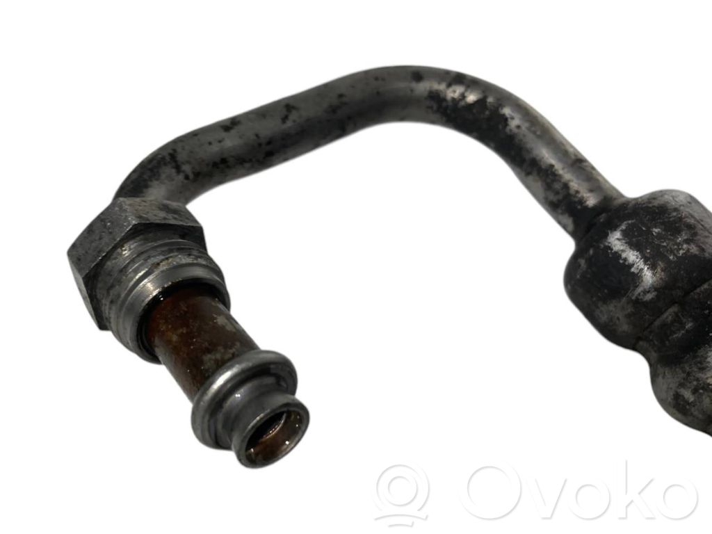 Stūres pastiprinātāja šļūtene (-es) / caurulīte (-es)