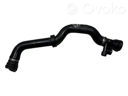 Caurulīte (-es) / šļūtene (-es)