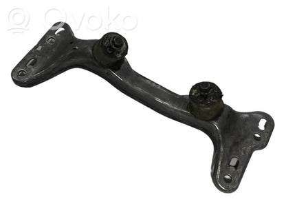 Кронштейн крепления трансмиссии